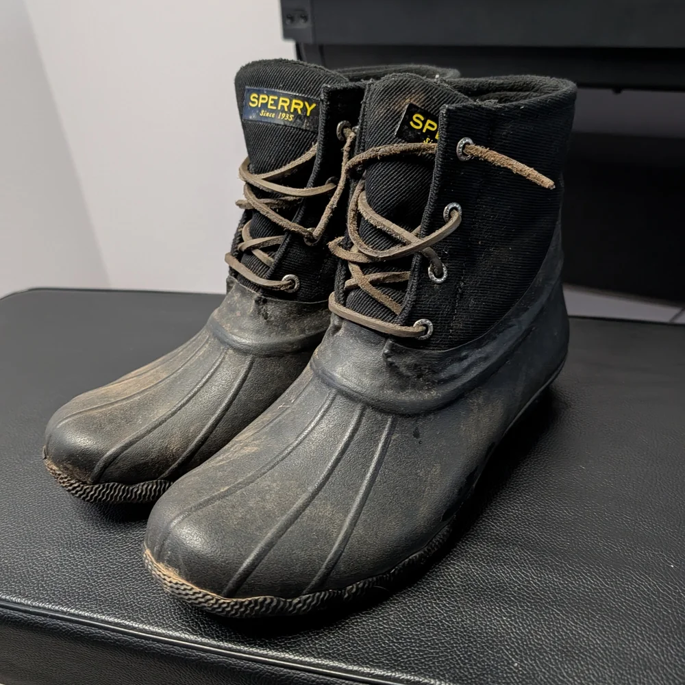 Sperry Saltwater Duck Boots | Waterproof Lace-Up | Black‎ | Women’s 9 STS84384